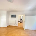 Appartamento Meribu B45 Fuer Monteure Und Arbeiter Essen