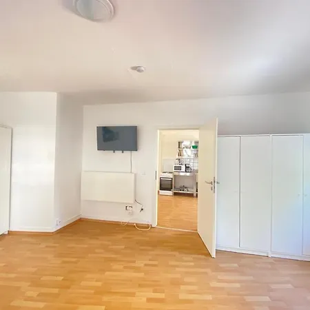 Apartament Meribu B45 Fuer Monteure Und Arbeiter Essen